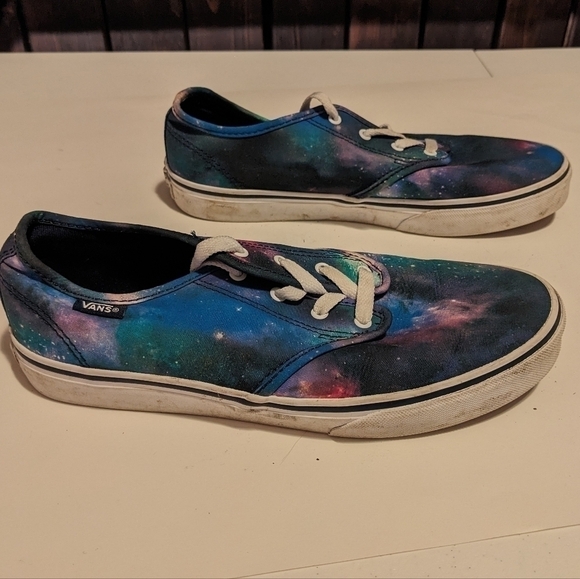 MISSY Size 6, Galaxy Vans. - Picture 5 of 8